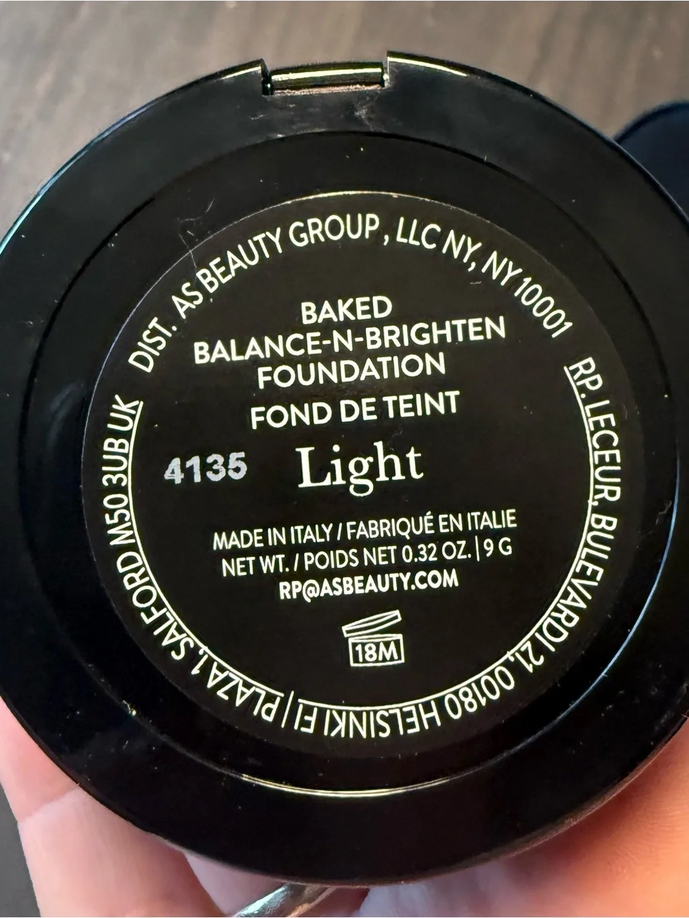 Laura Geller Baked Balance-N-Brighten Color Correcting Foundation - Light